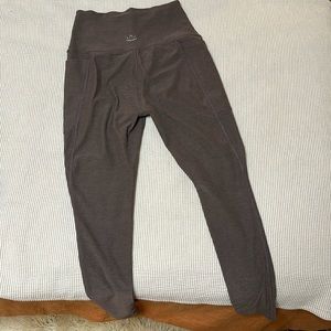 Beyond Yoga Spacedye Out Of Pocket High Waisted Midi Legging in Cocoa Brown